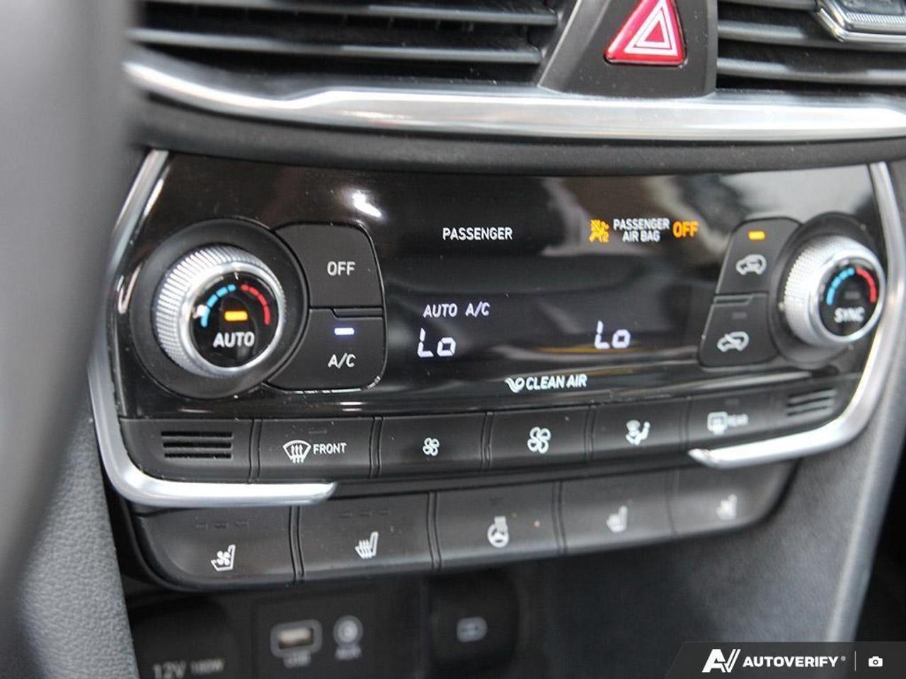 2020 Hyundai Santa Fe Preferred 2.4 w/Sun & Leather Package 4dr All-Wheel Drive Photo