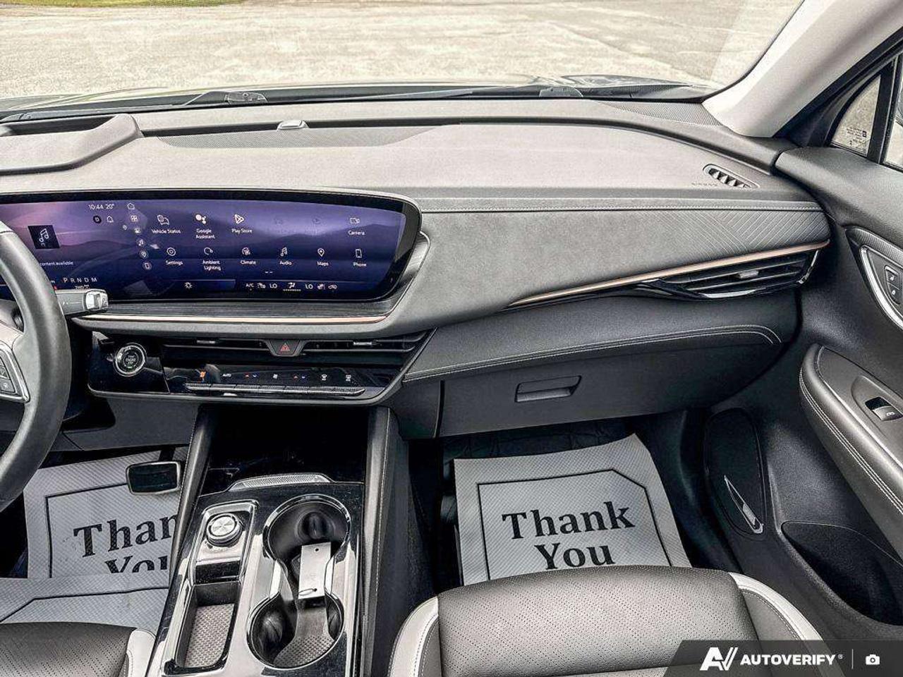 2024 Buick Envision PANORAMIC MOONROOF. WIRELESS PHONE CHARGING. HD SURROUND VISION. HEATED BACK SEATS. Photo