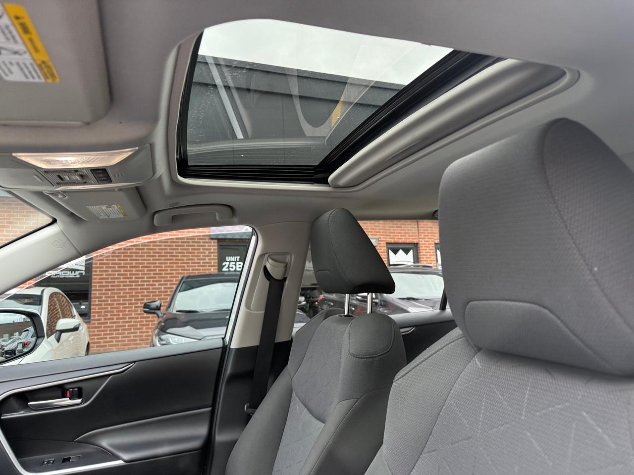 2025 Toyota RAV4 Hybrid XLE AWD, ONE OWNER, ACCIDENT FREE Photo