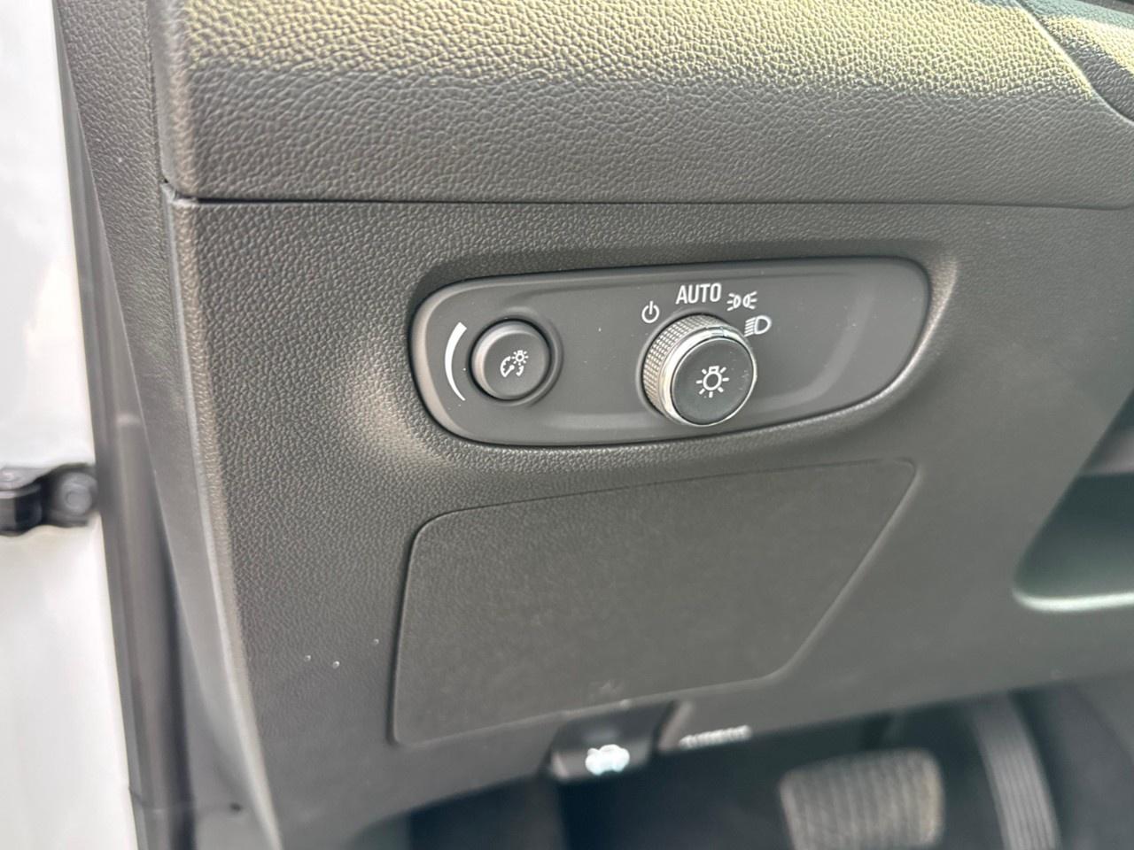 2026 Buick Encore GX Sport Touring AWD Photo