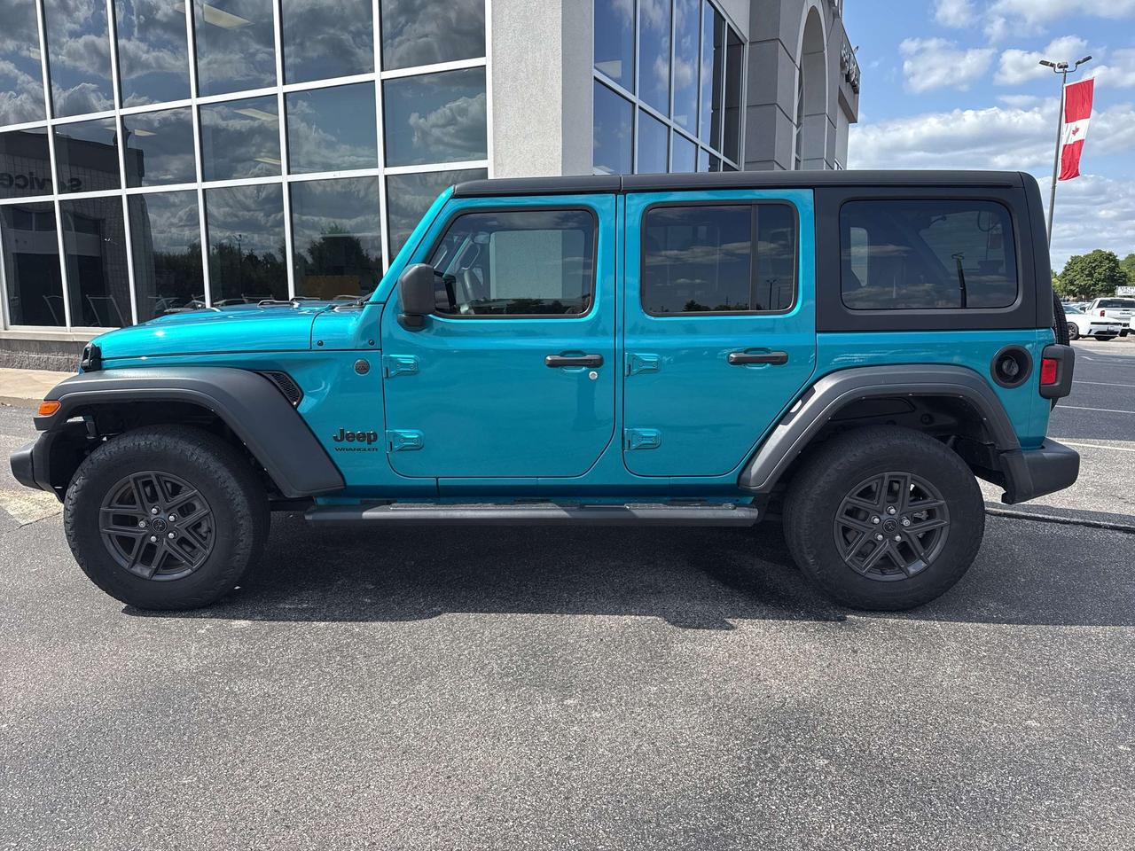 2024 Jeep Wrangler Sport S Photo