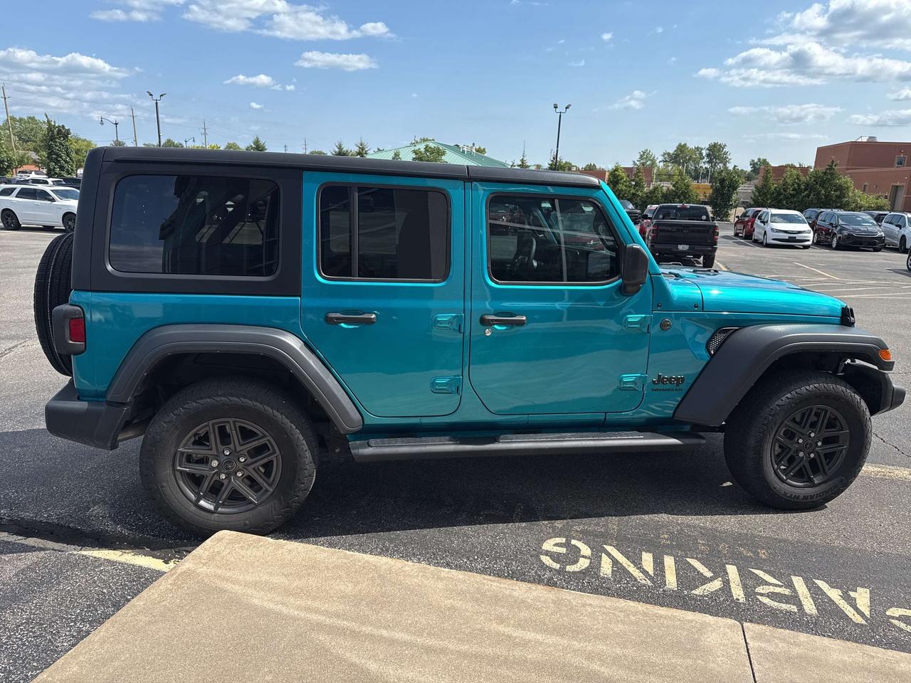2024 Jeep Wrangler Sport S Photo