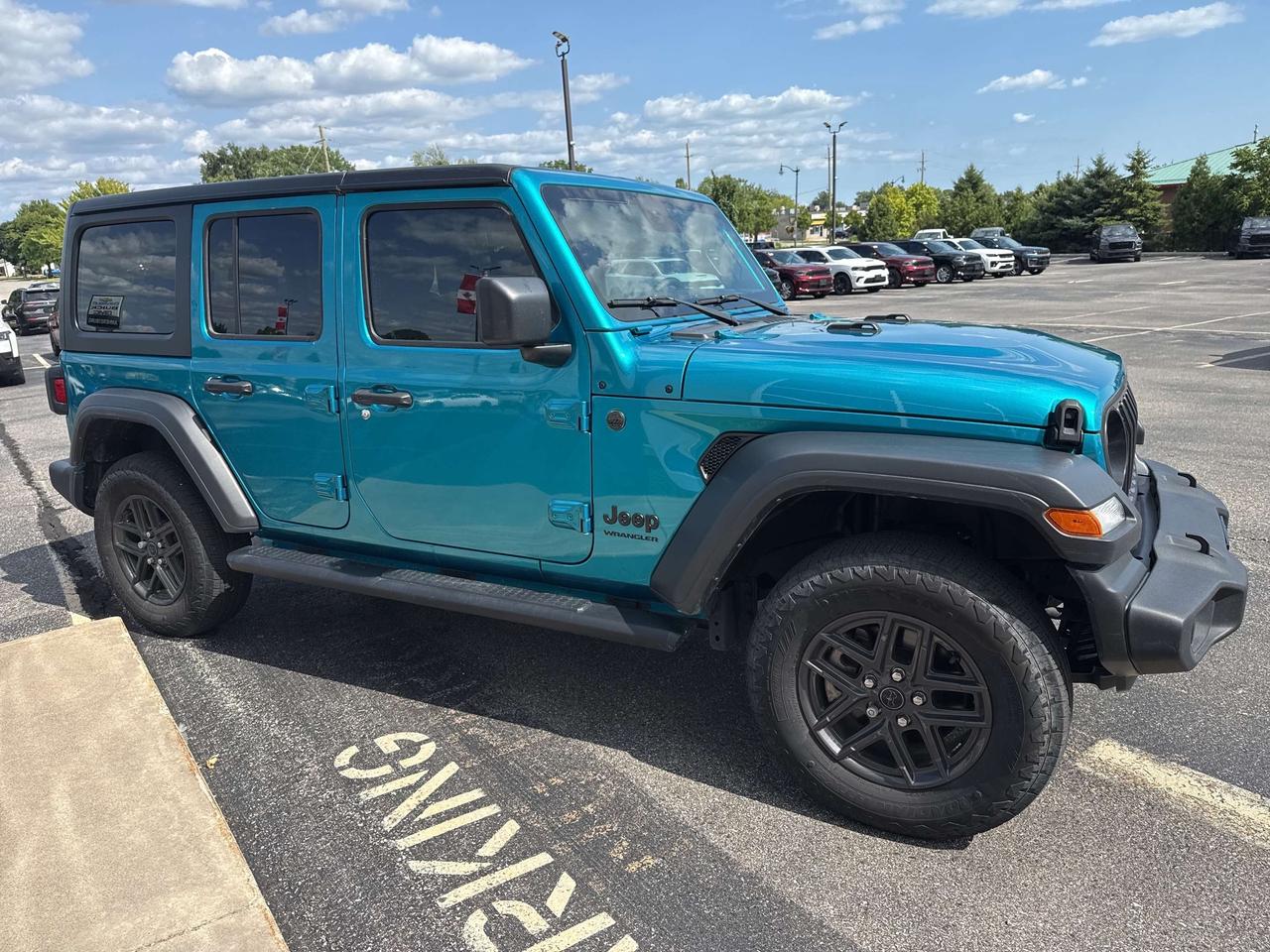 2024 Jeep Wrangler Sport S Photo