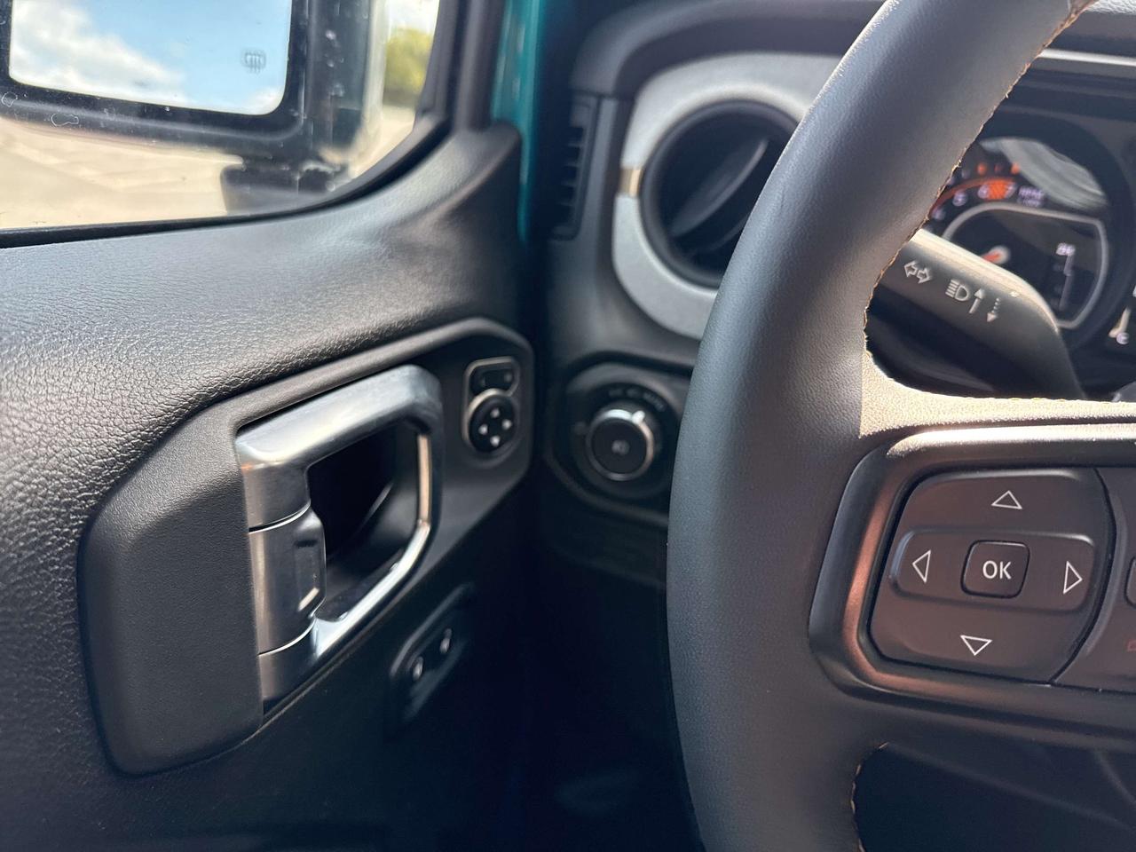 2024 Jeep Wrangler Sport S Photo