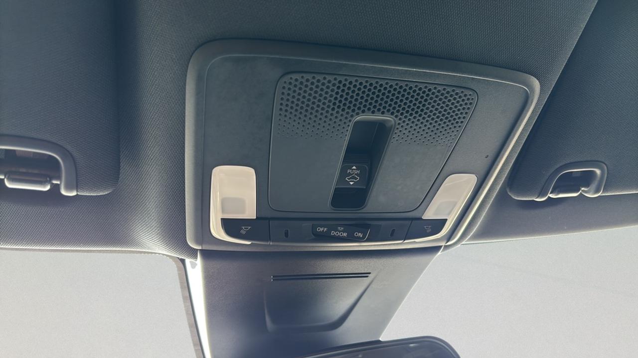 2024 Honda Civic 2.0L, Sunroof, Heated Seats & Steering Wheel Photo