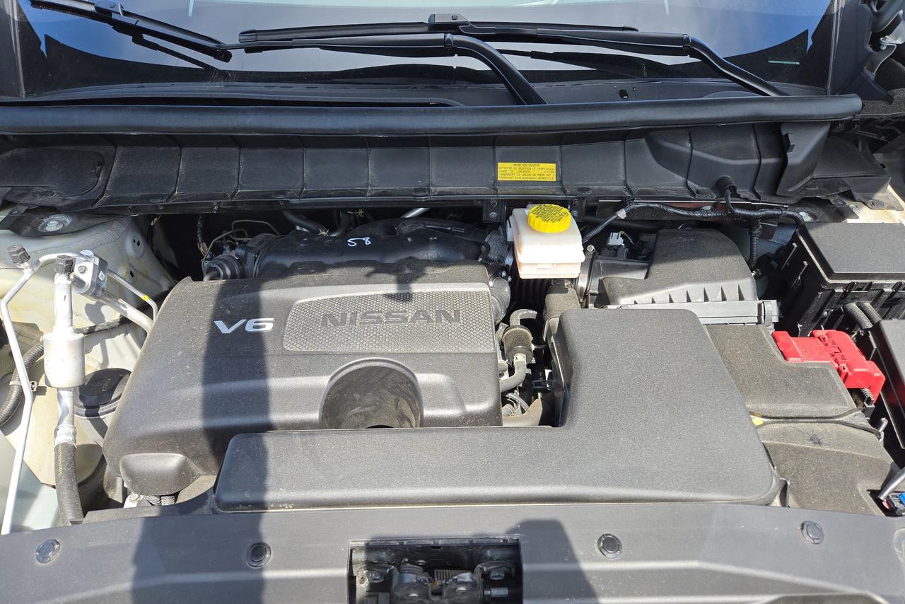 2024 Nissan Pathfinder Platinum Photo