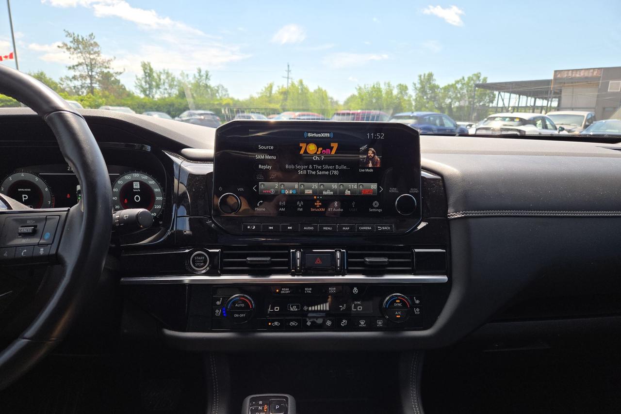 2024 Nissan Pathfinder Platinum Photo