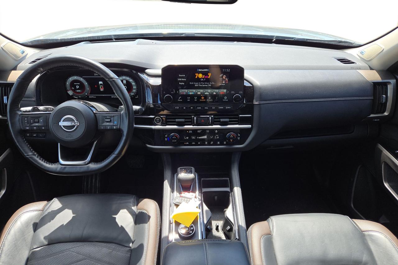 2024 Nissan Pathfinder Platinum Photo