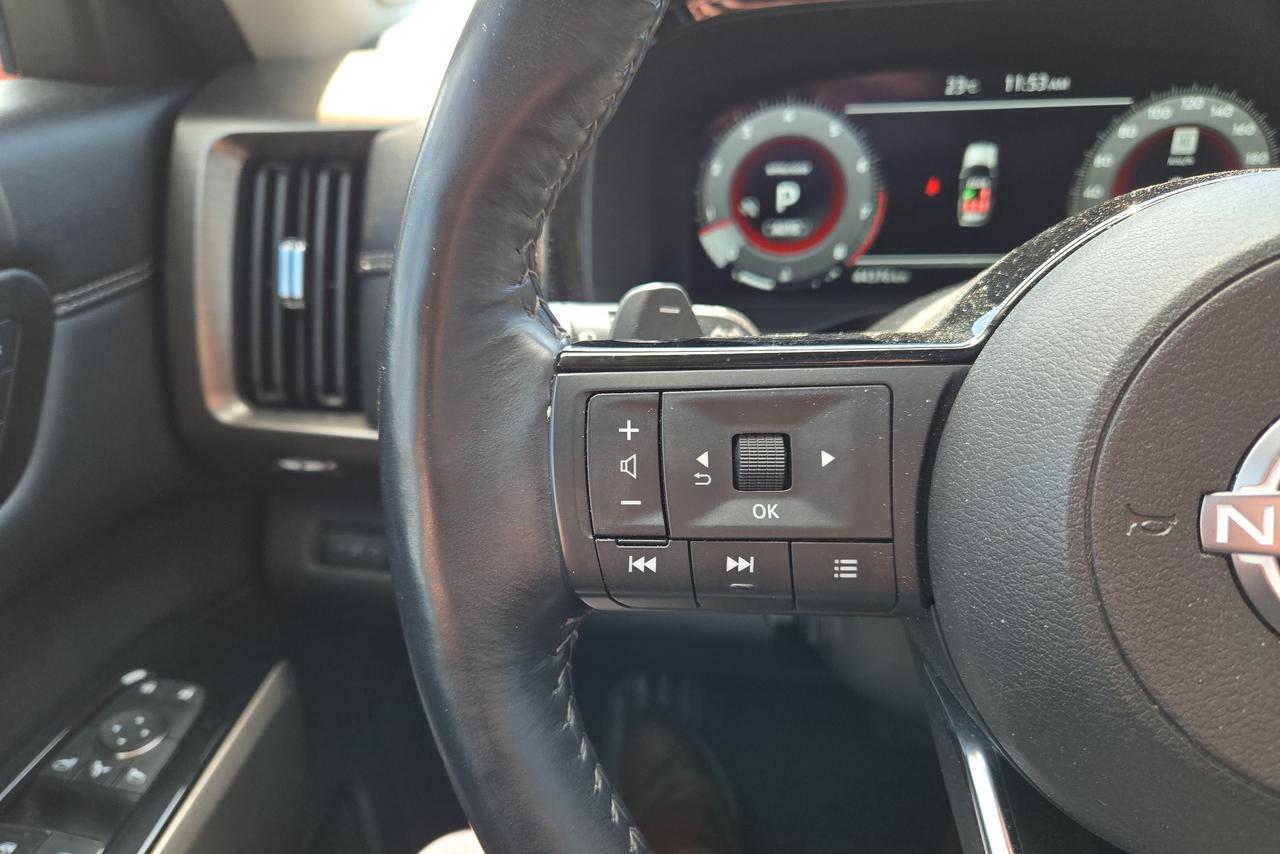 2024 Nissan Pathfinder Platinum Photo