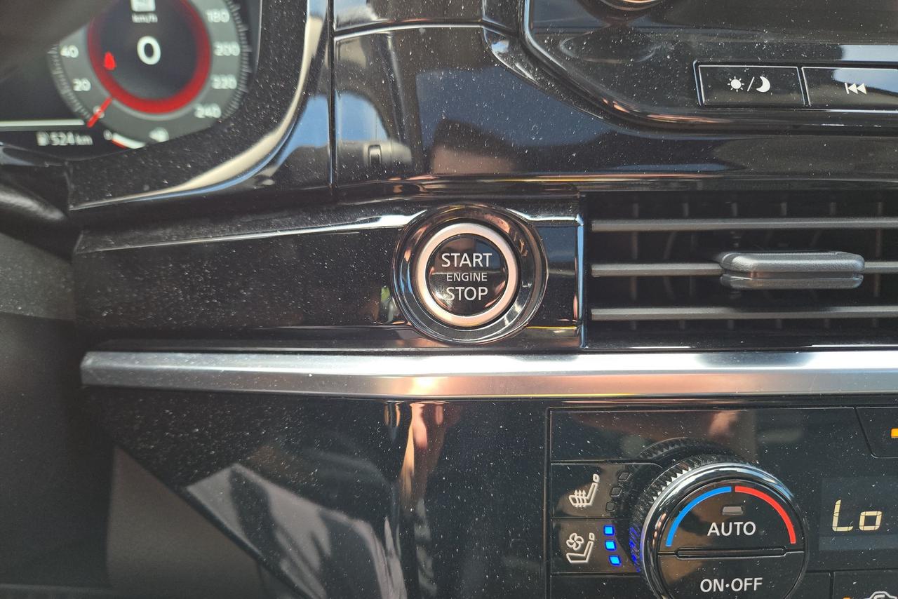 2024 Nissan Pathfinder Platinum Photo