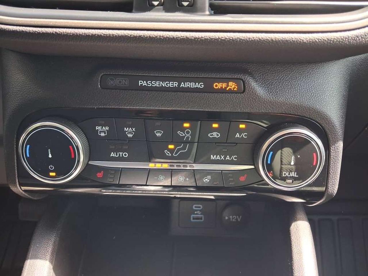 2022 Ford Escape SE AWD Photo