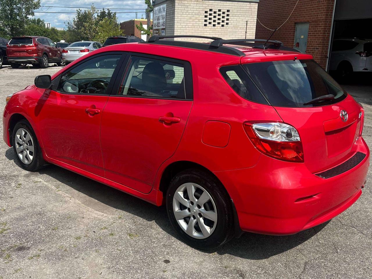 2012 Toyota Matrix AWD HATCHBACK AUTO LOW KM Photo3