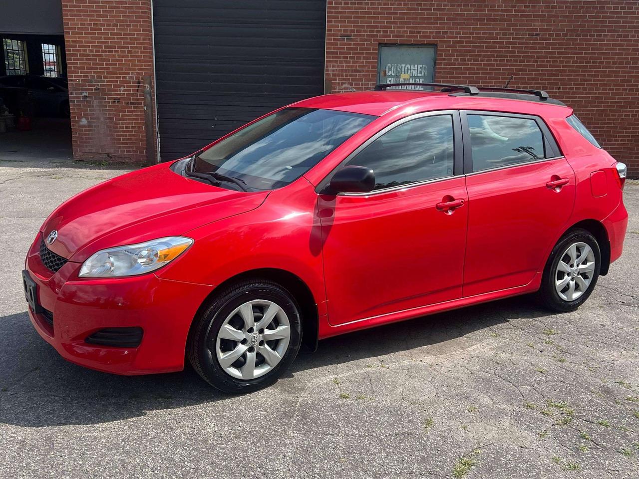 2012 Toyota Matrix AWD HATCHBACK AUTO LOW KM Photo