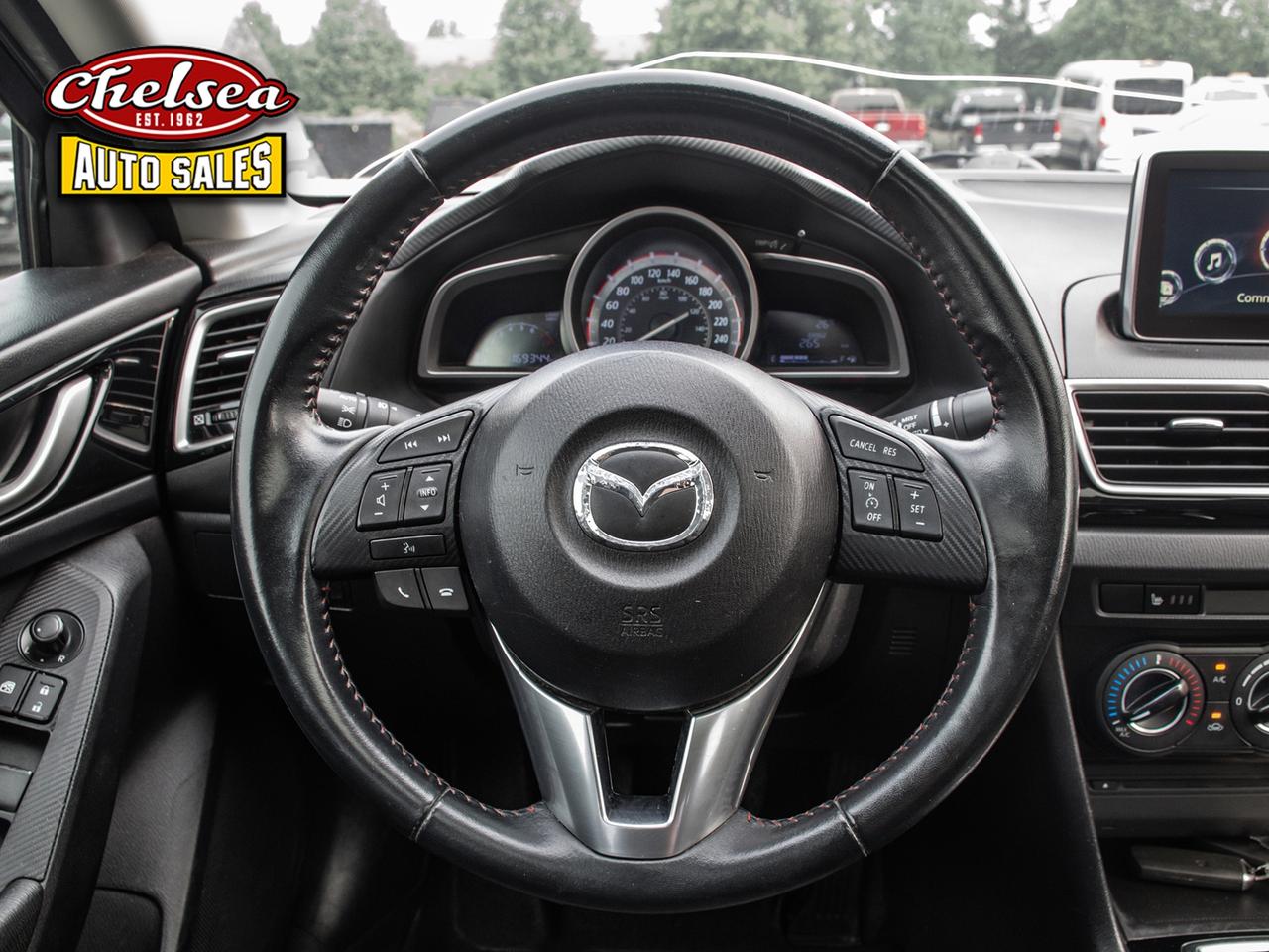 2015 Mazda MAZDA3 i Touring AT 4-Door Photo