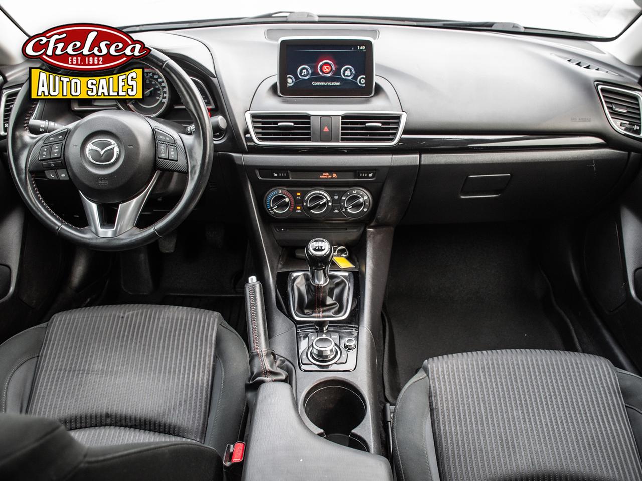 2015 Mazda MAZDA3 i Touring AT 4-Door Photo