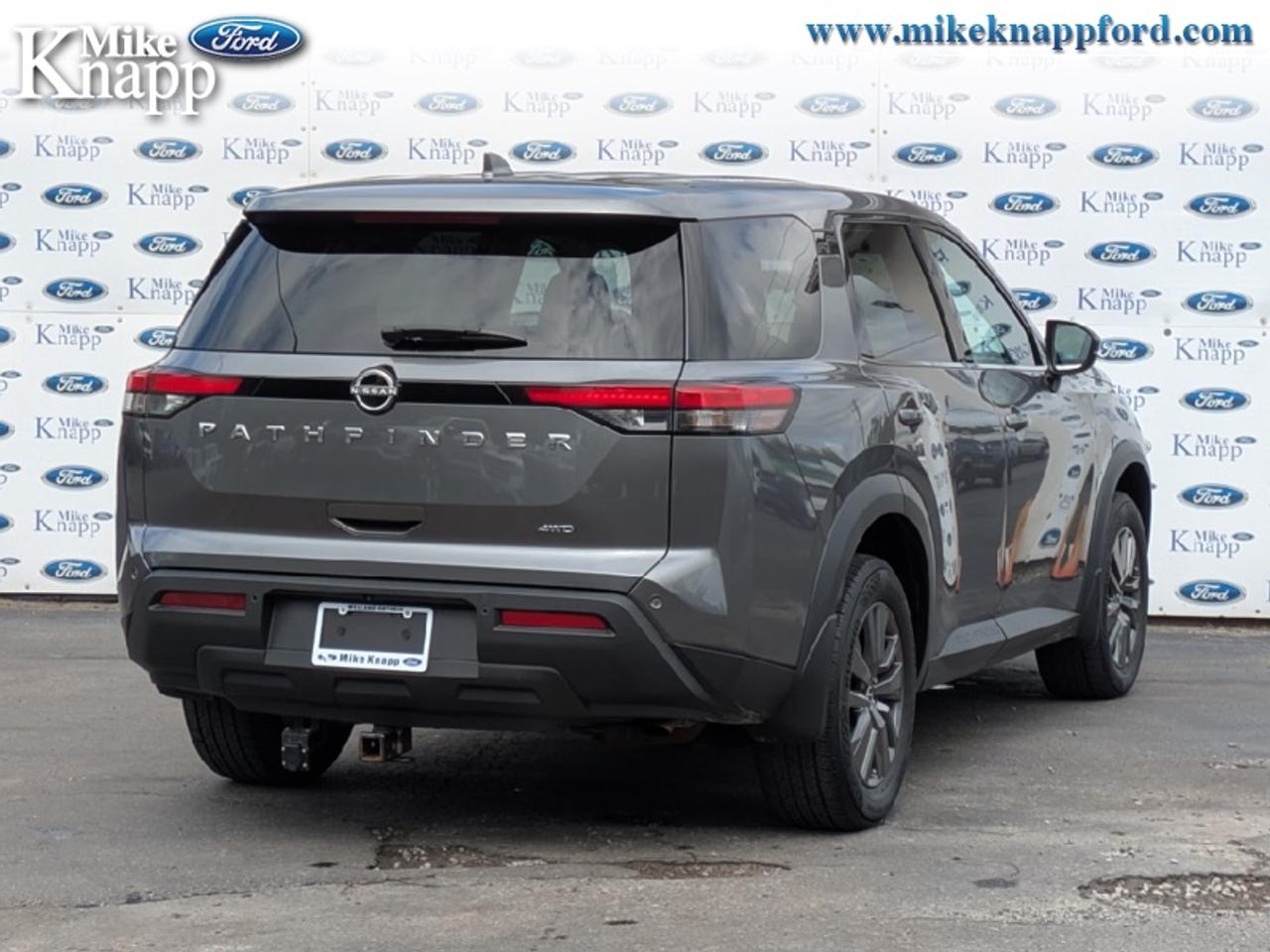 2022 Nissan Pathfinder S Photo