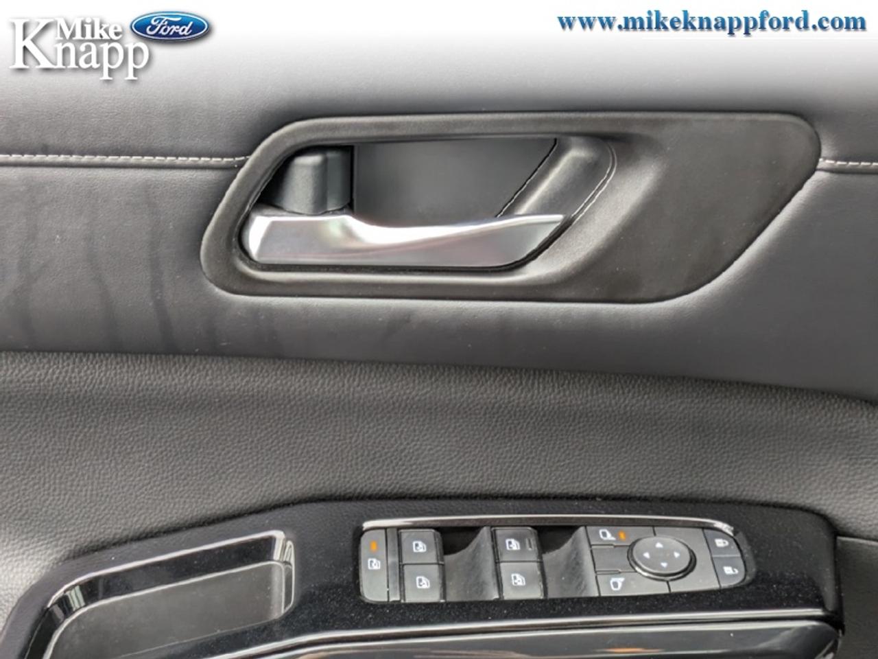 2022 Nissan Pathfinder S Photo