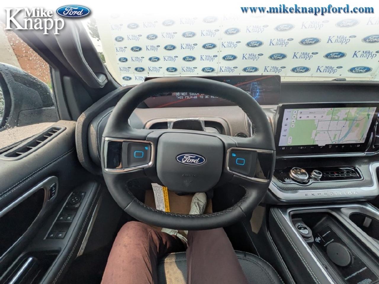 2027 Ford Expedition Platinum Photo