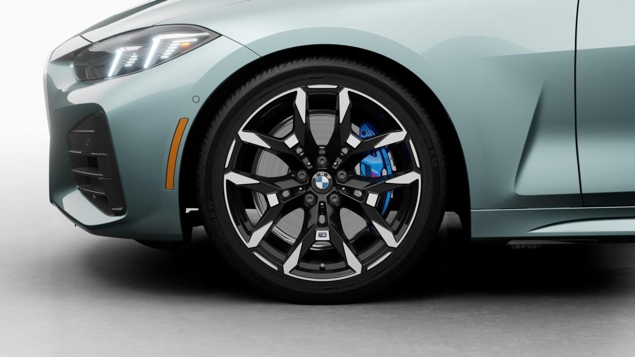 2027 BMW 430 i xDrive 2dr All-Wheel Drive Coupe Photo
