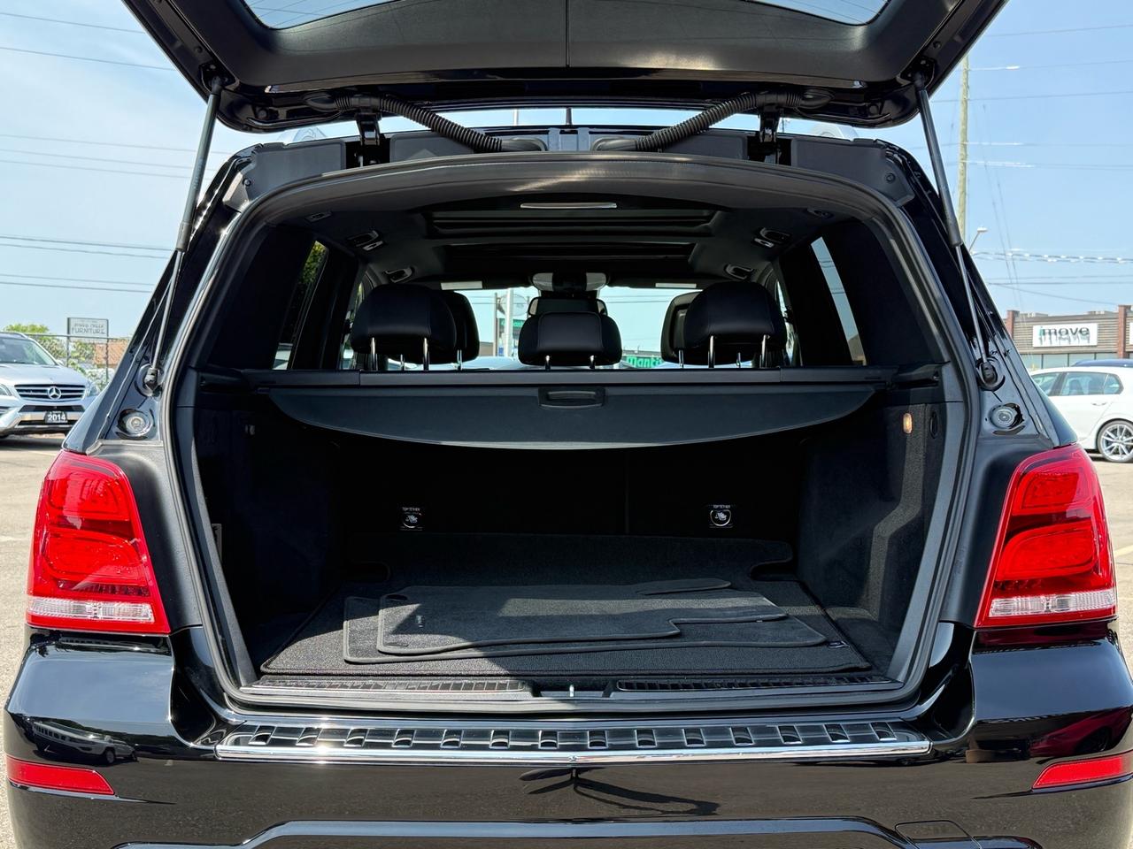 2015 Mercedes-Benz GLK-Class 4MATIC 4dr GLK 350  ONE OWNER LOW MILEAGE MINT Photo