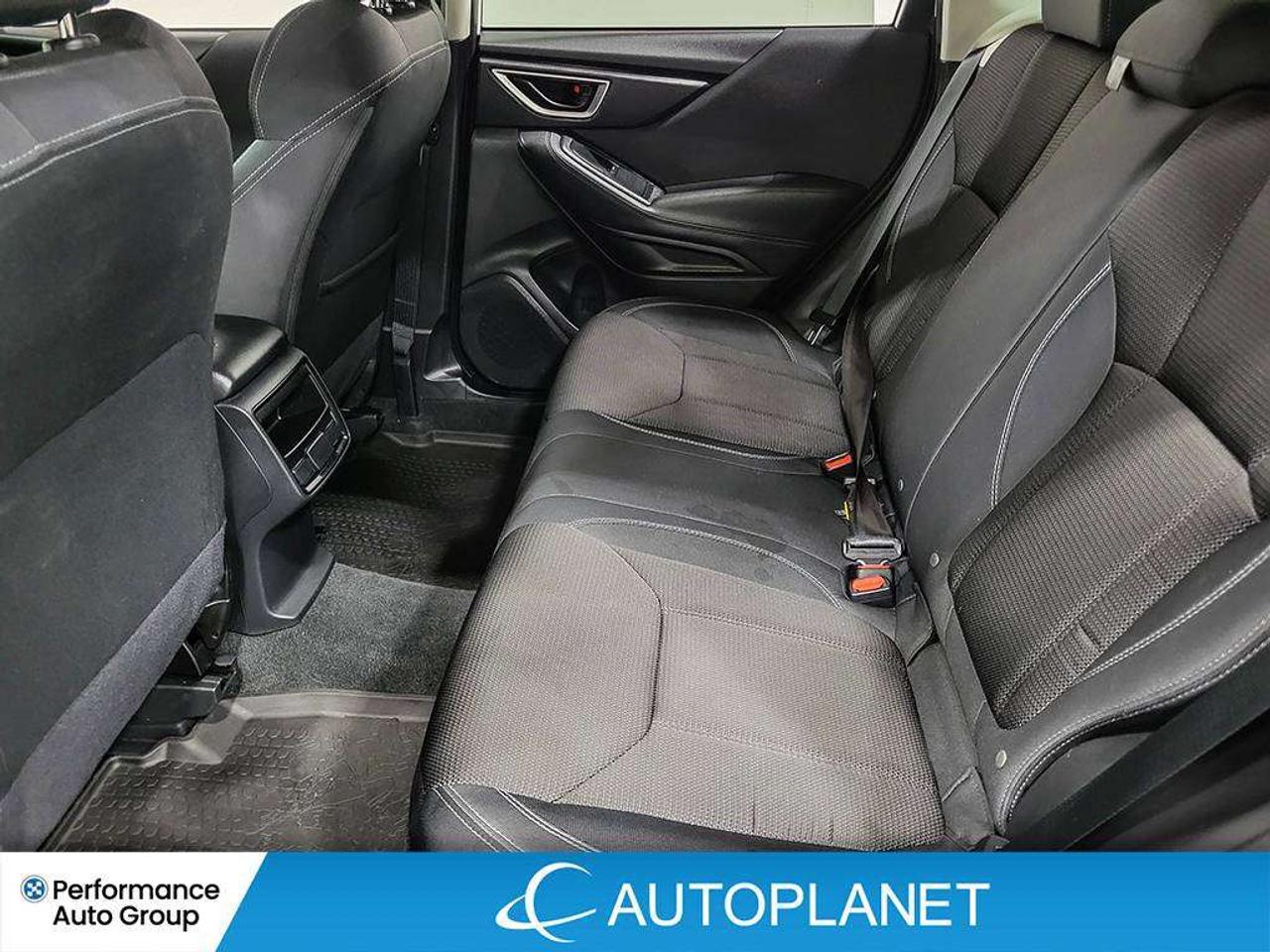 2024 Subaru Forester AWD, Apple CarPlay, Back Up Cam, Heated Seats! Photo