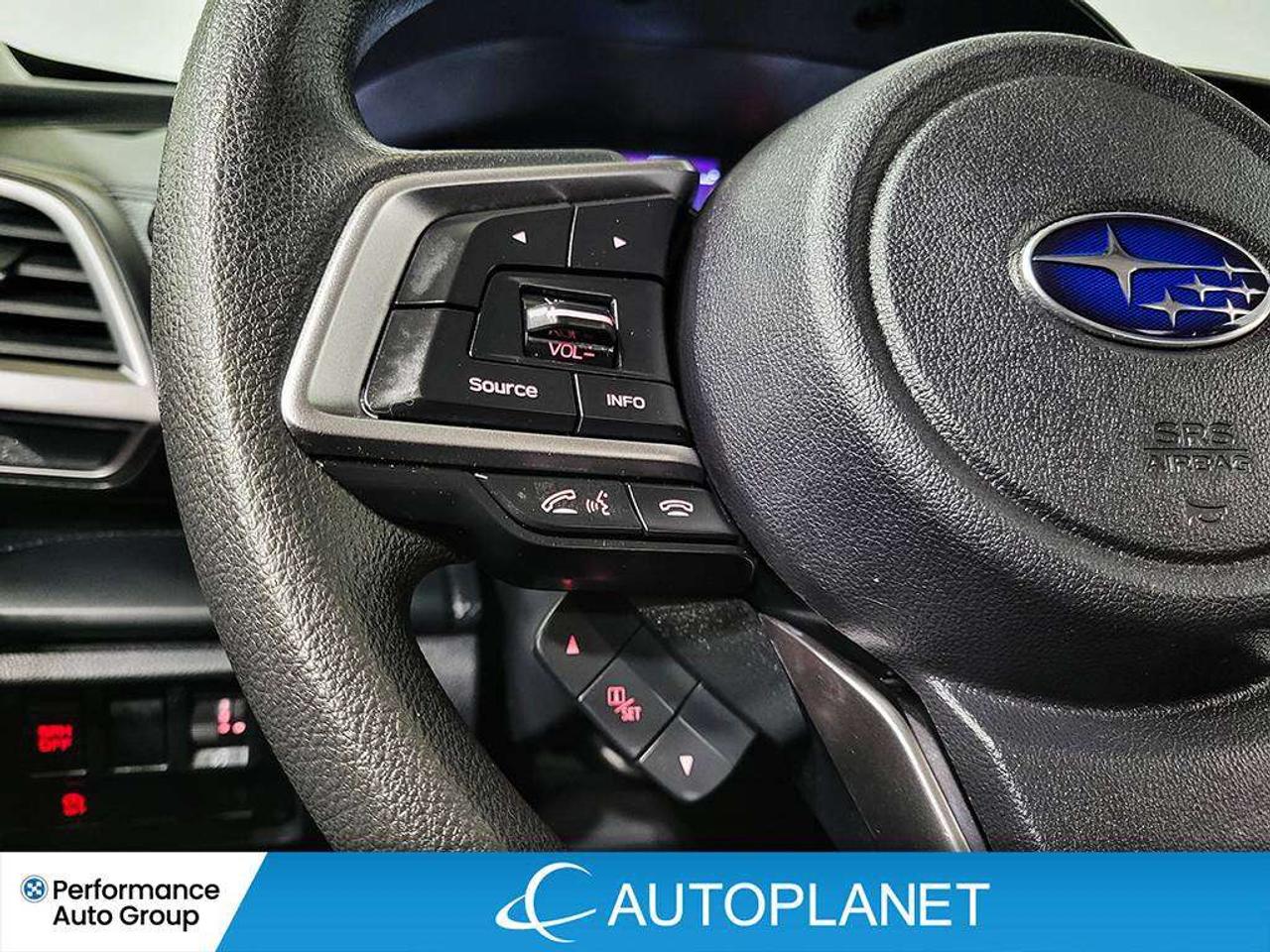 2024 Subaru Forester AWD, Apple CarPlay, Back Up Cam, Heated Seats! Photo