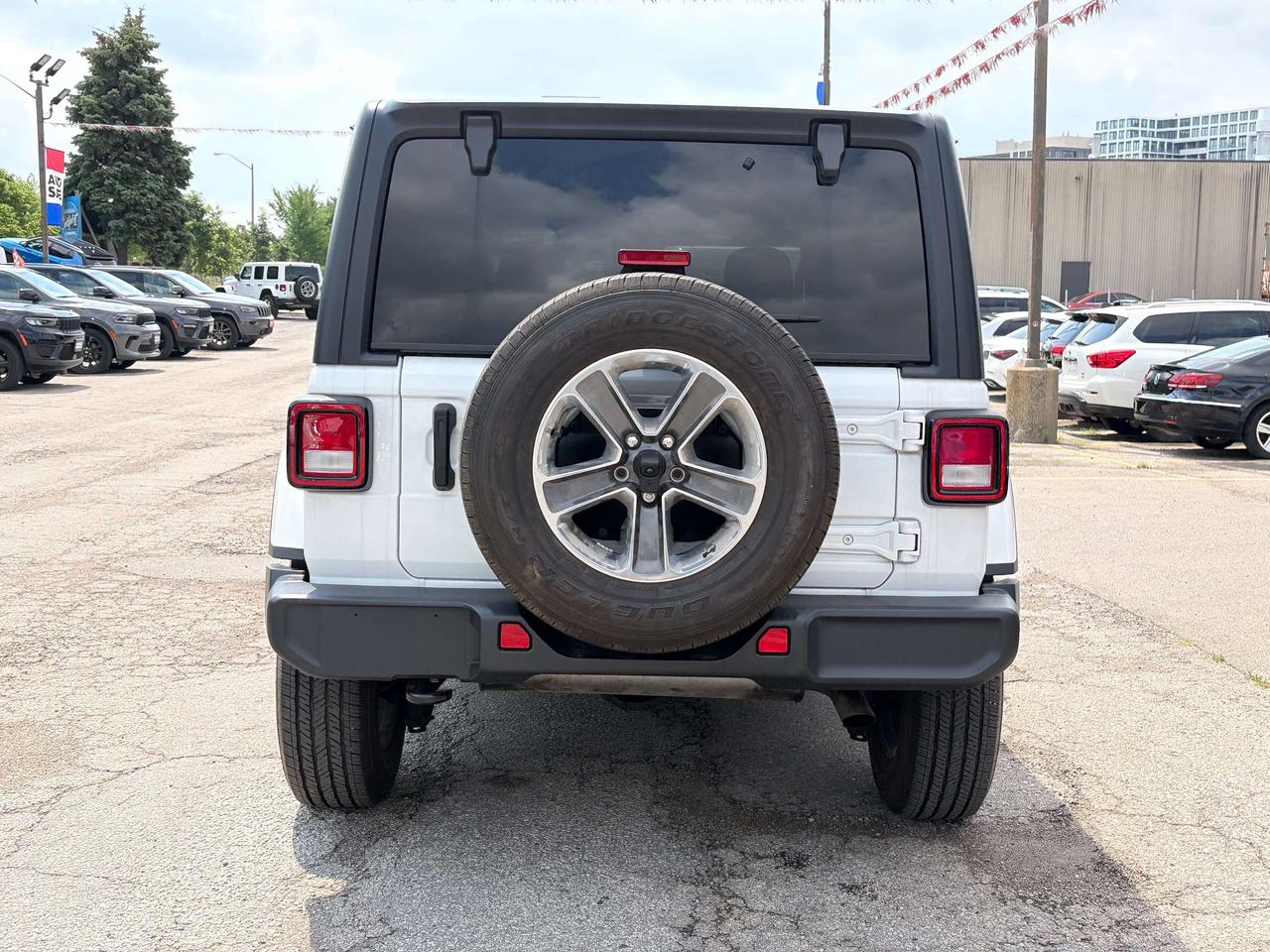 2021 Jeep Wrangler Sahara w/NAV, Alpine Sound System, Remote Starter Photo