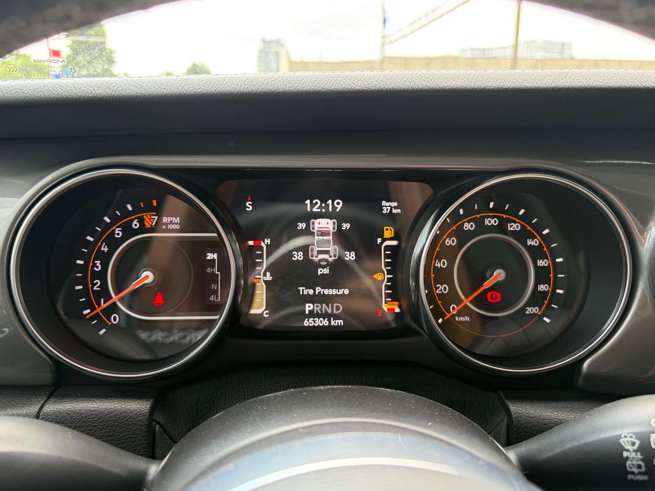 2021 Jeep Wrangler Sahara w/NAV, Alpine Sound System, Remote Starter Photo