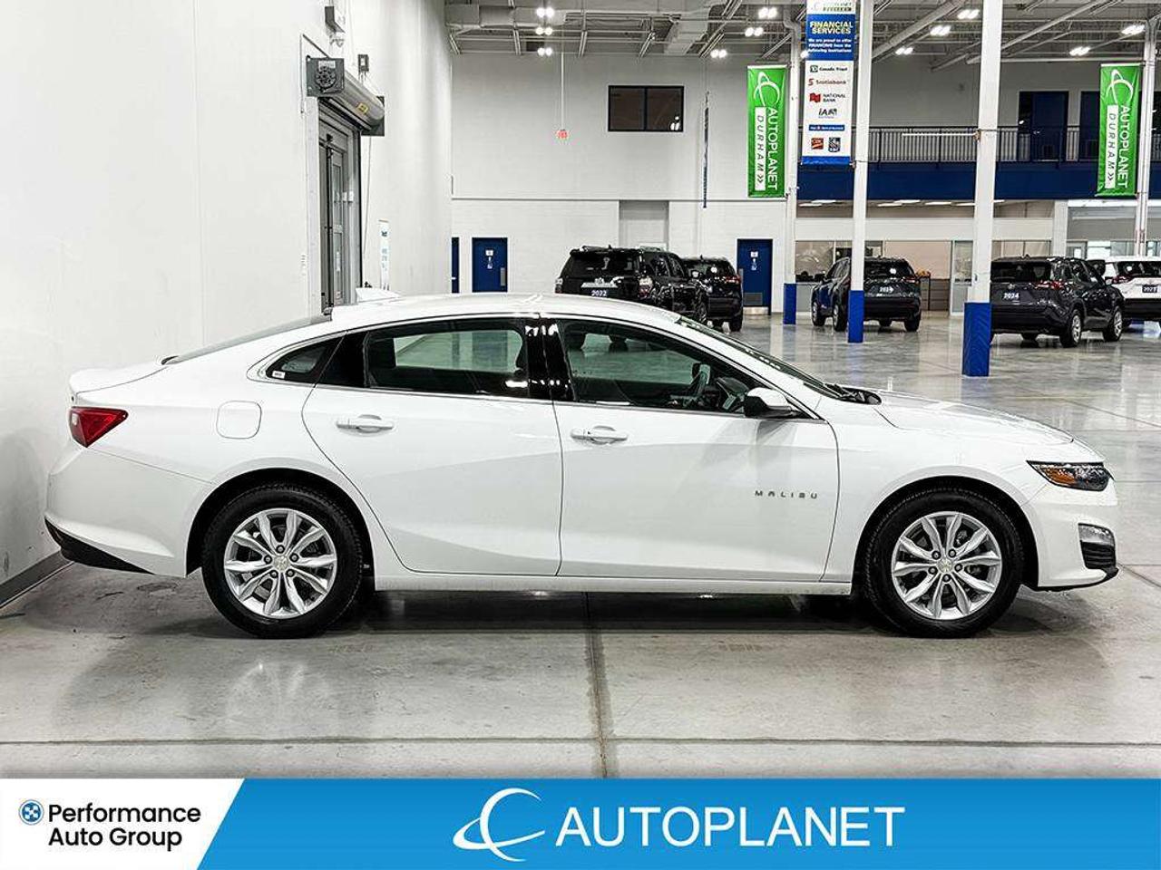 2025 Chevrolet Malibu 1LT, Turbo, Back Up Cam, Apple CarPlay! Photo