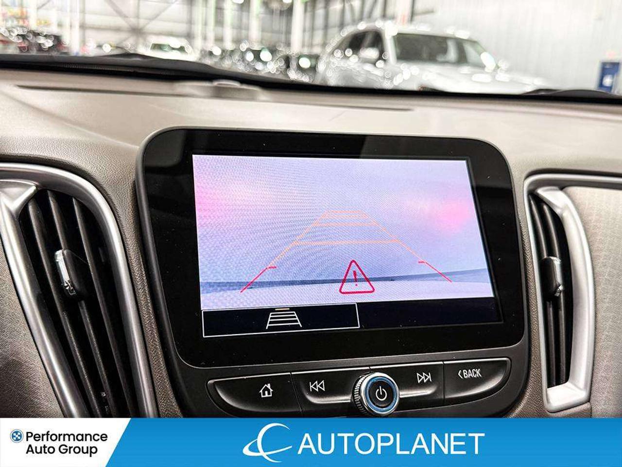 2025 Chevrolet Malibu 1LT, Turbo, Back Up Cam, Apple CarPlay! Photo