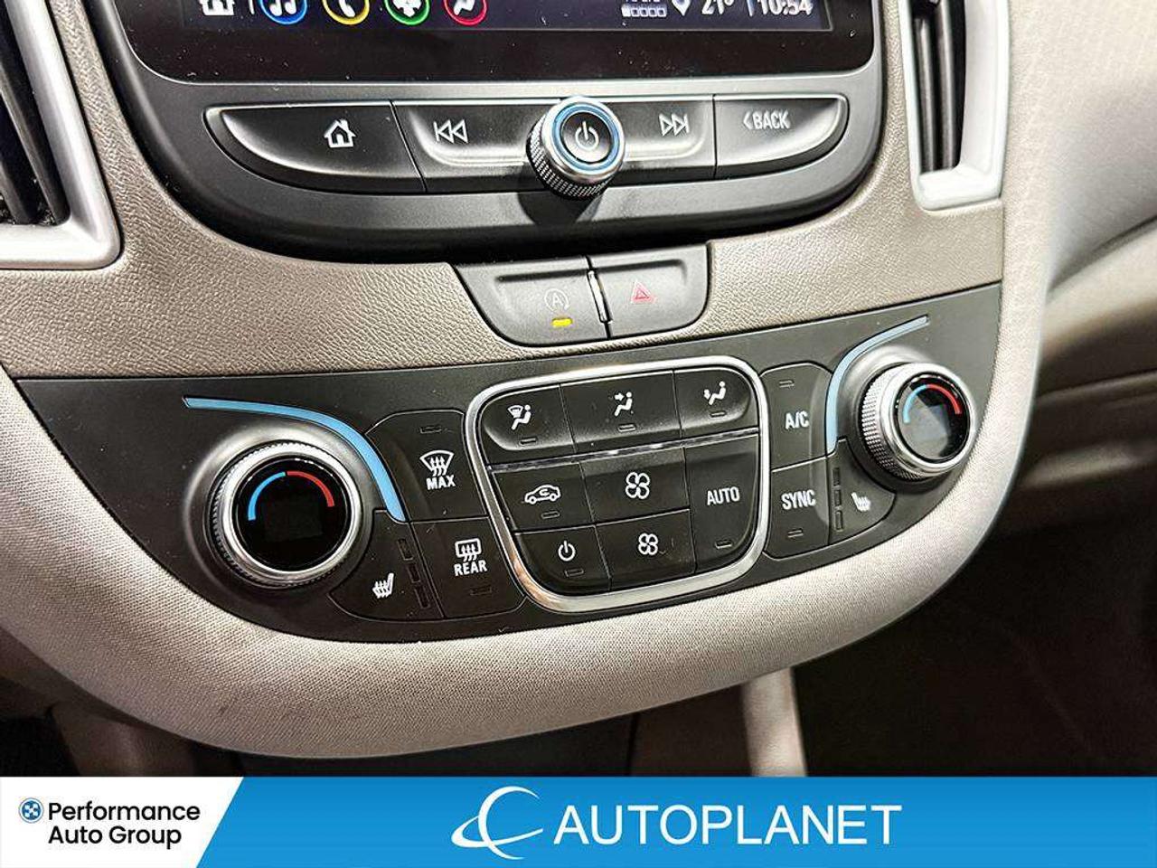2025 Chevrolet Malibu 1LT, Turbo, Back Up Cam, Apple CarPlay! Photo