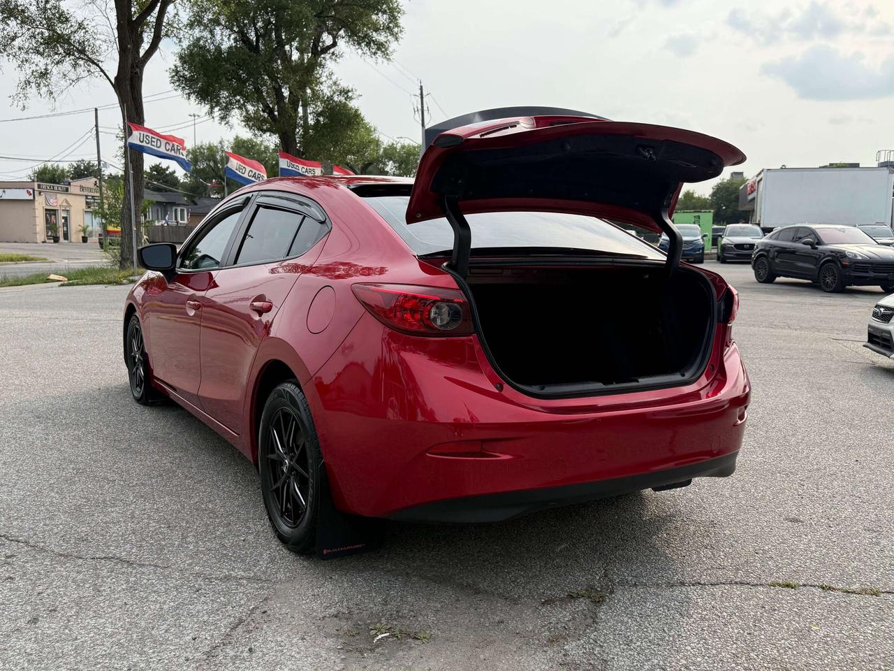 2018 Mazda MAZDA3 GX l Automatic l FWD l 2.0L l 4Cyl l Reverse Cam l Photo