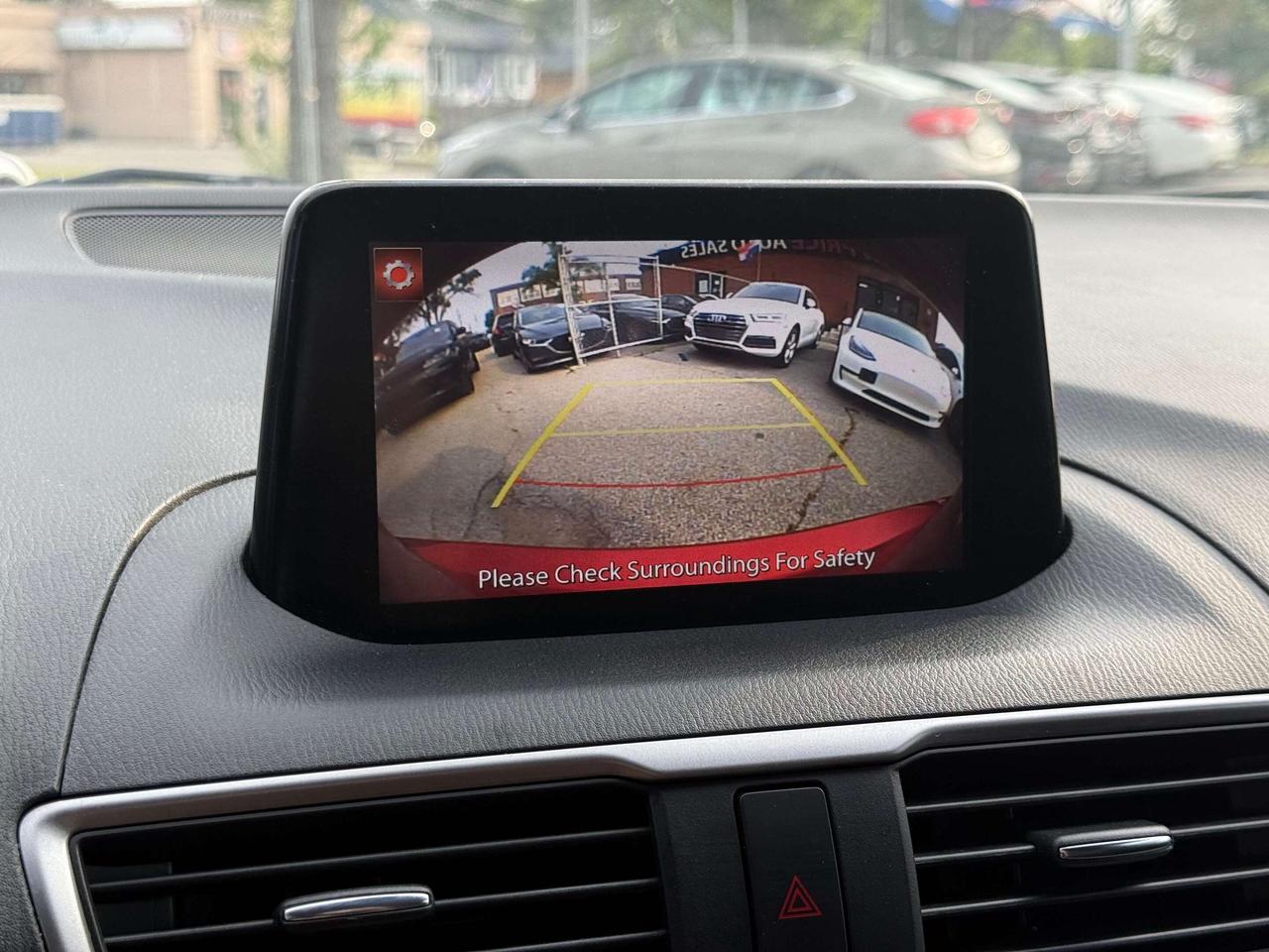 2018 Mazda MAZDA3 GX l Automatic l FWD l 2.0L l 4Cyl l Reverse Cam l Photo