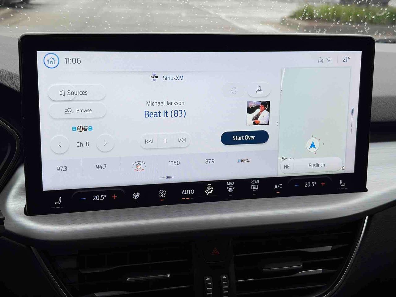 2023 Ford Escape Platinum AWD   Nav.   Leather   Heated Seats/Wheel Photo