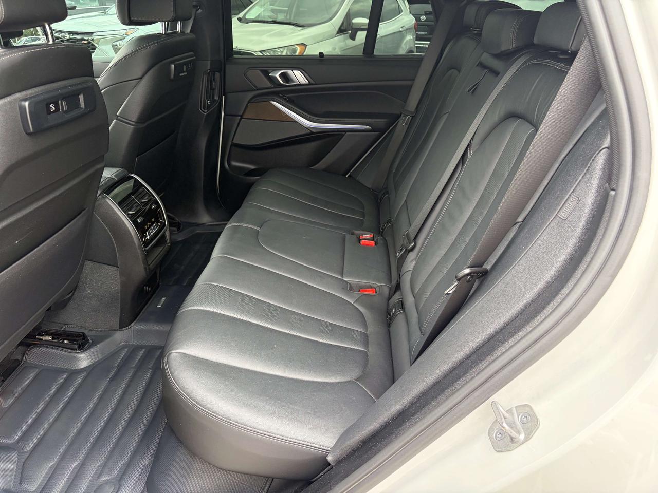 2021 BMW X5 xDrive40i   M Sport Pkg.   Premium Enhanced Pkg. Photo