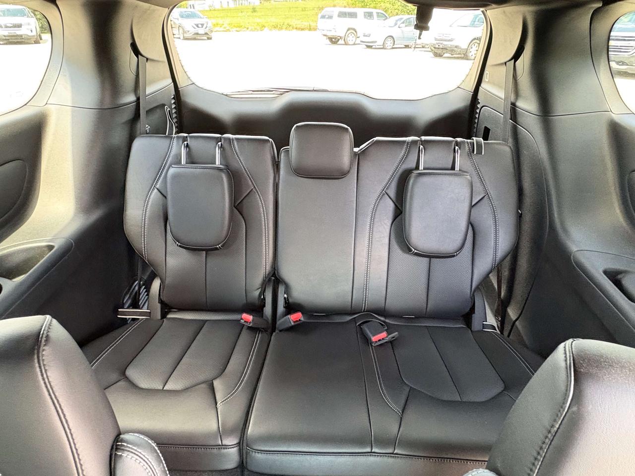 2025 Chrysler Grand Caravan SXT   Leather   Heated Seats & Steering Wheel Photo