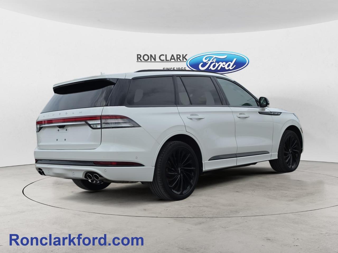 2022 Lincoln Aviator Reserve 4dr All-Wheel Drive Photo