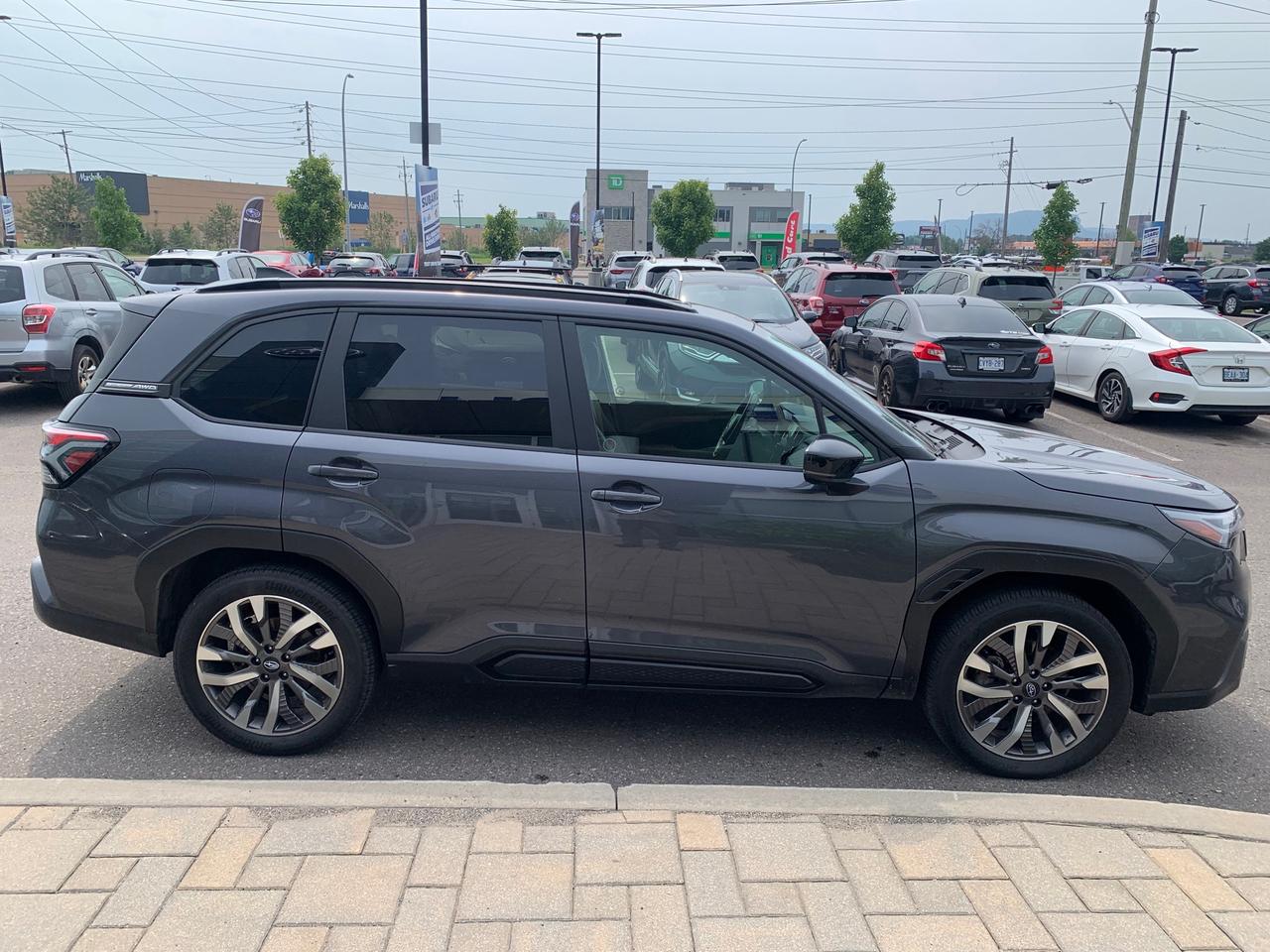 2025 Subaru Forester Premier 4dr All-Wheel Drive Photo3