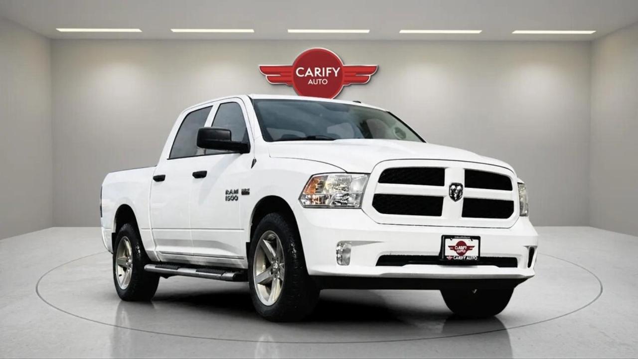 2017 RAM 1500 EXPRESS CREW CAB 4WD Photo