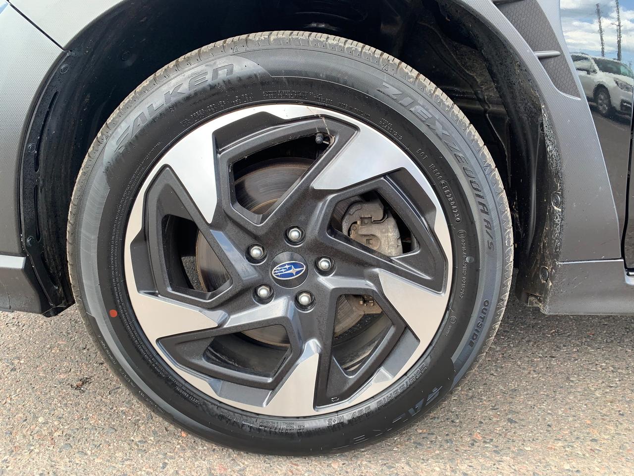 2024 Subaru Crosstrek Limited 4dr All-Wheel Drive Photo