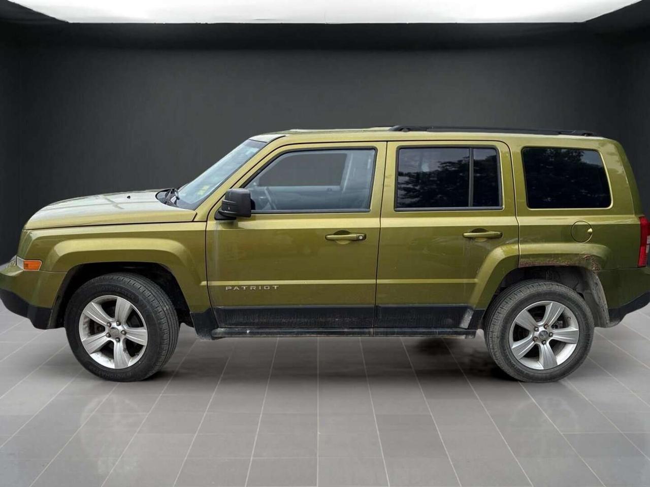 2012 Jeep Patriot AS/IS   WELL MAINTAINED   RUNS AND DRIVES Photo