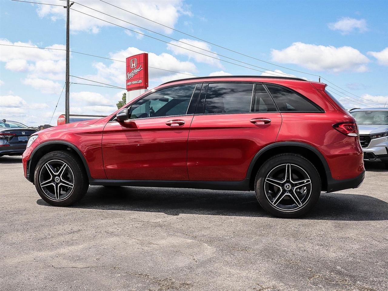 2022 Mercedes-Benz GLC GLC 300 Photo