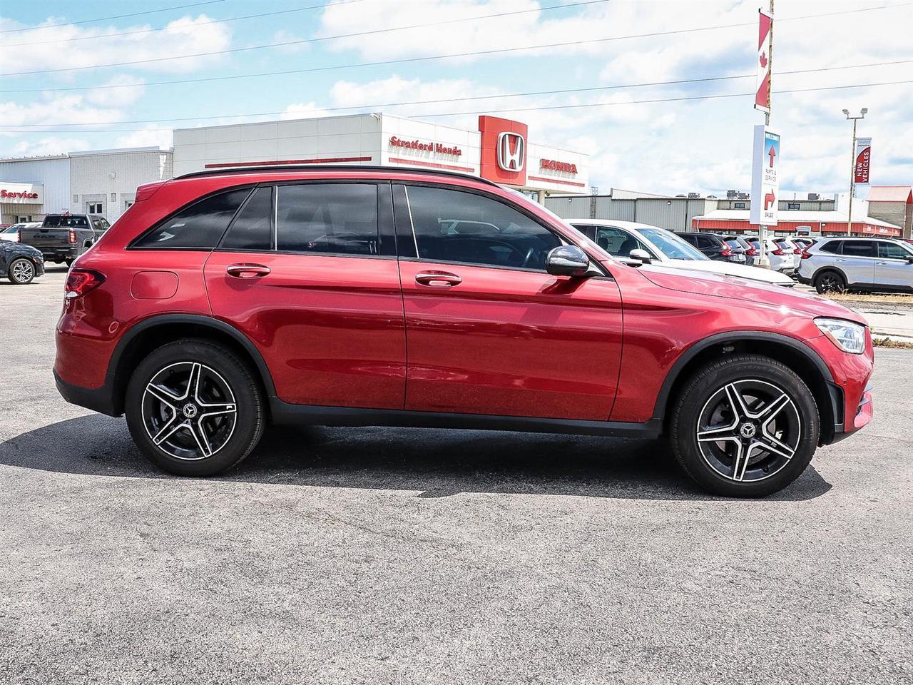 2022 Mercedes-Benz GLC GLC 300 Photo