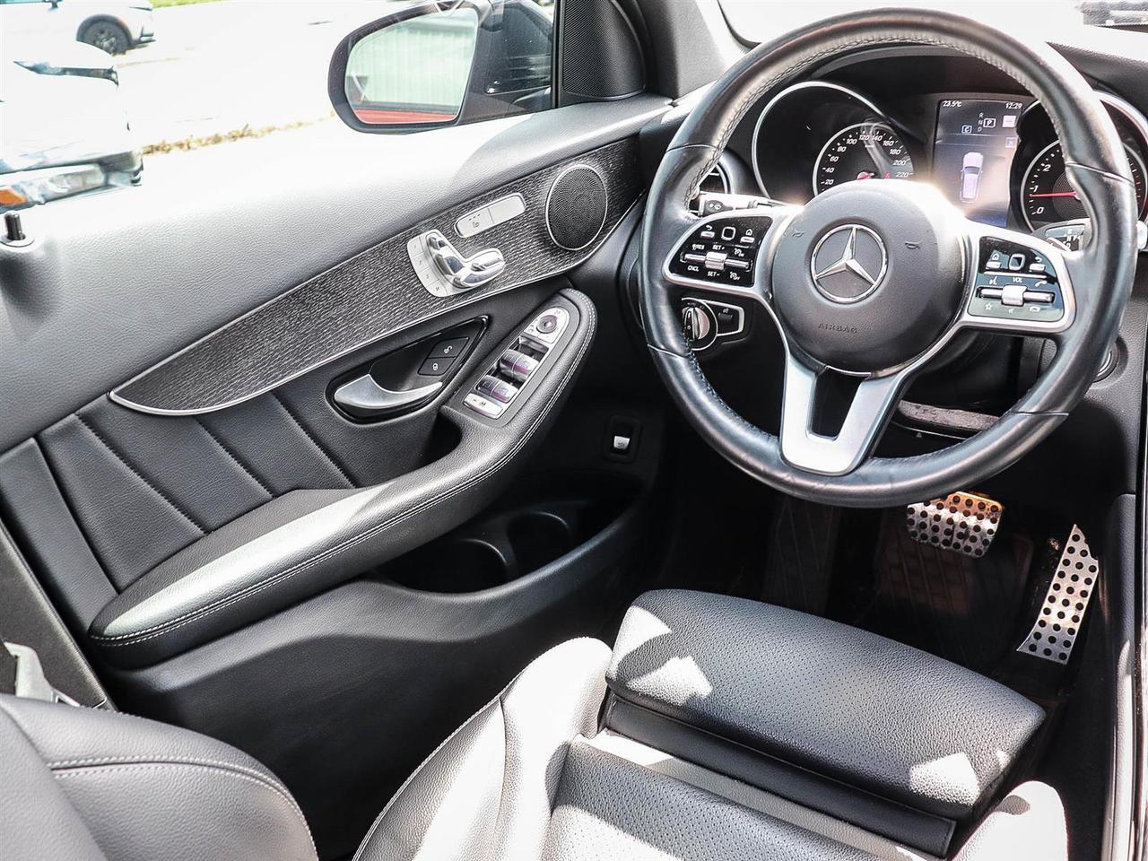 2022 Mercedes-Benz GLC GLC 300 Photo
