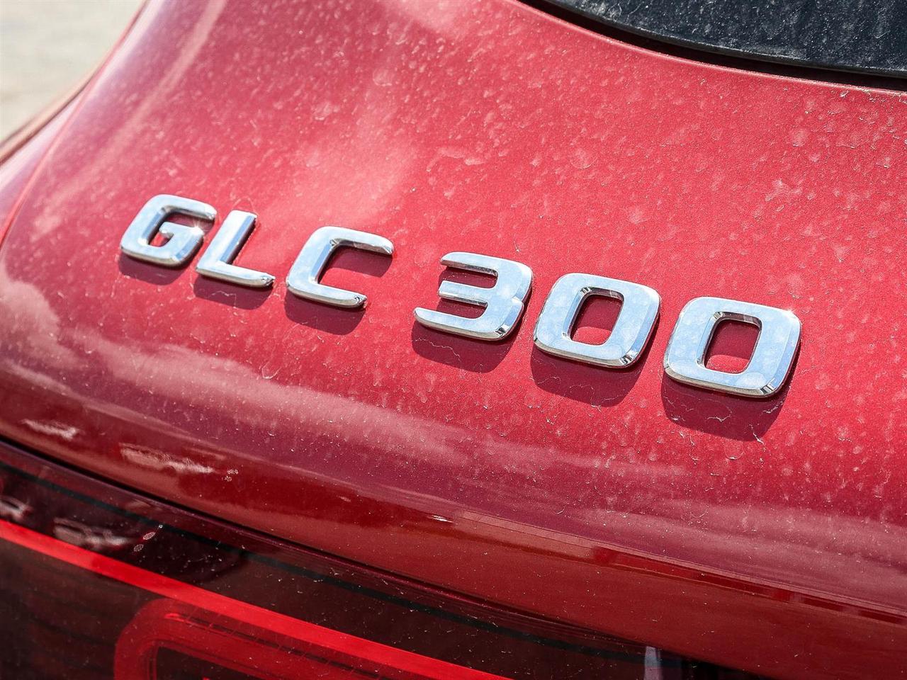 2022 Mercedes-Benz GLC GLC 300 Photo