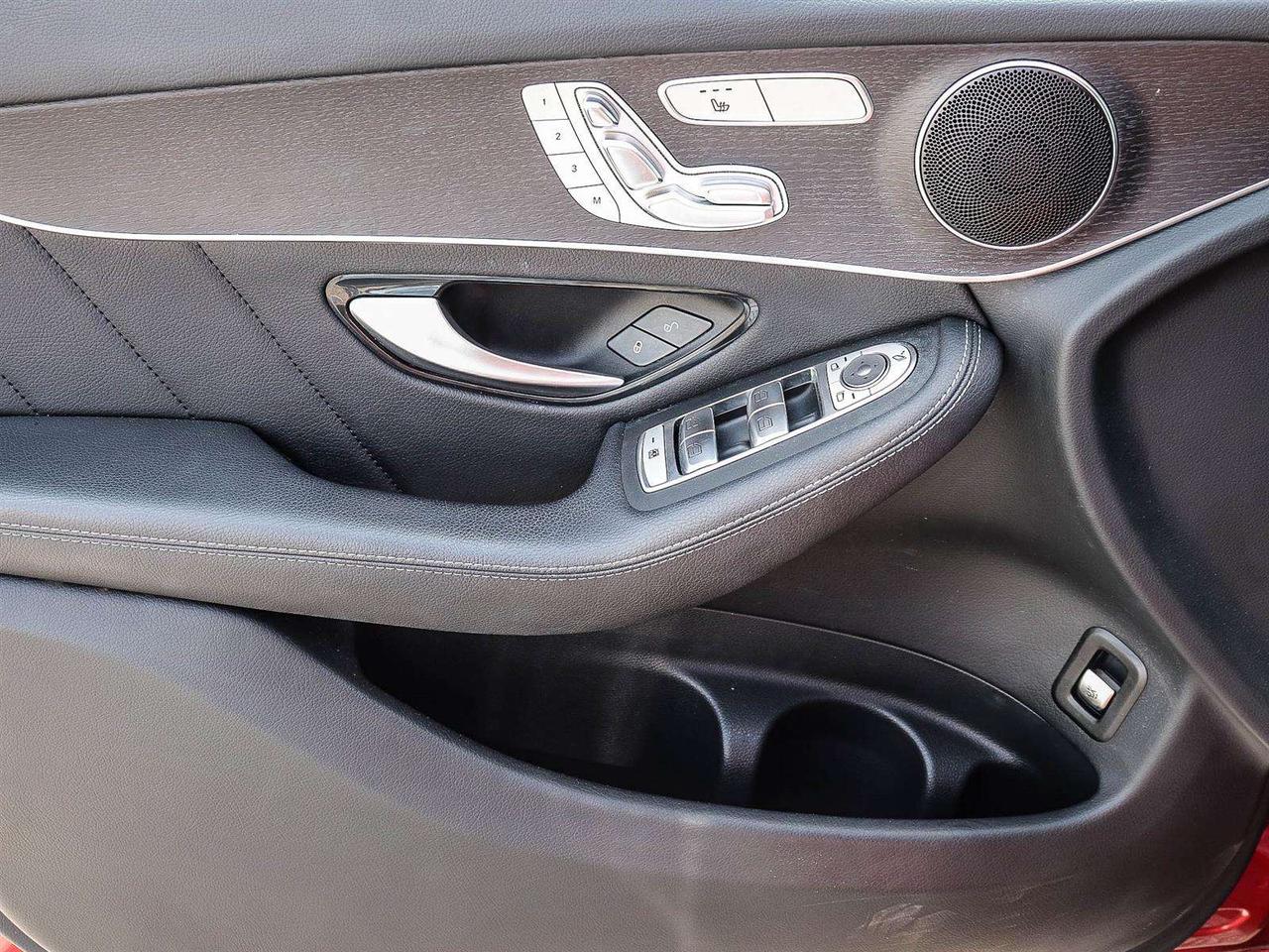 2022 Mercedes-Benz GLC GLC 300 Photo