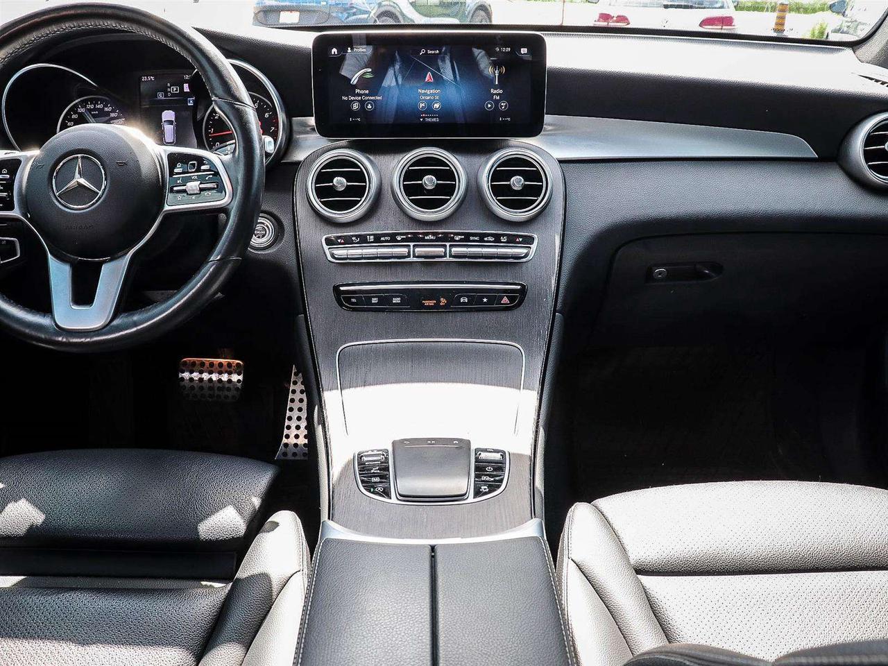 2022 Mercedes-Benz GLC GLC 300 Photo