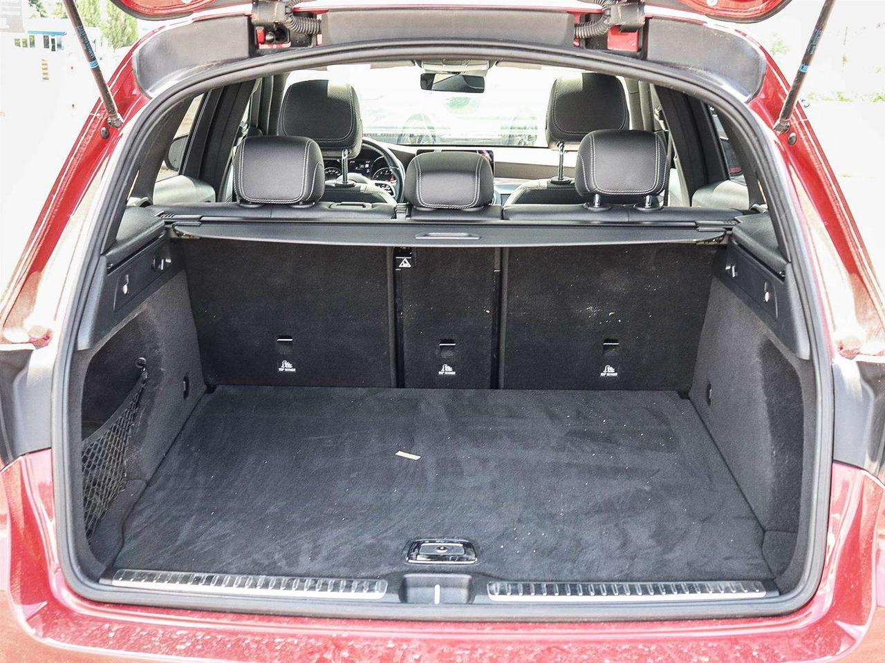 2022 Mercedes-Benz GLC GLC 300 Photo