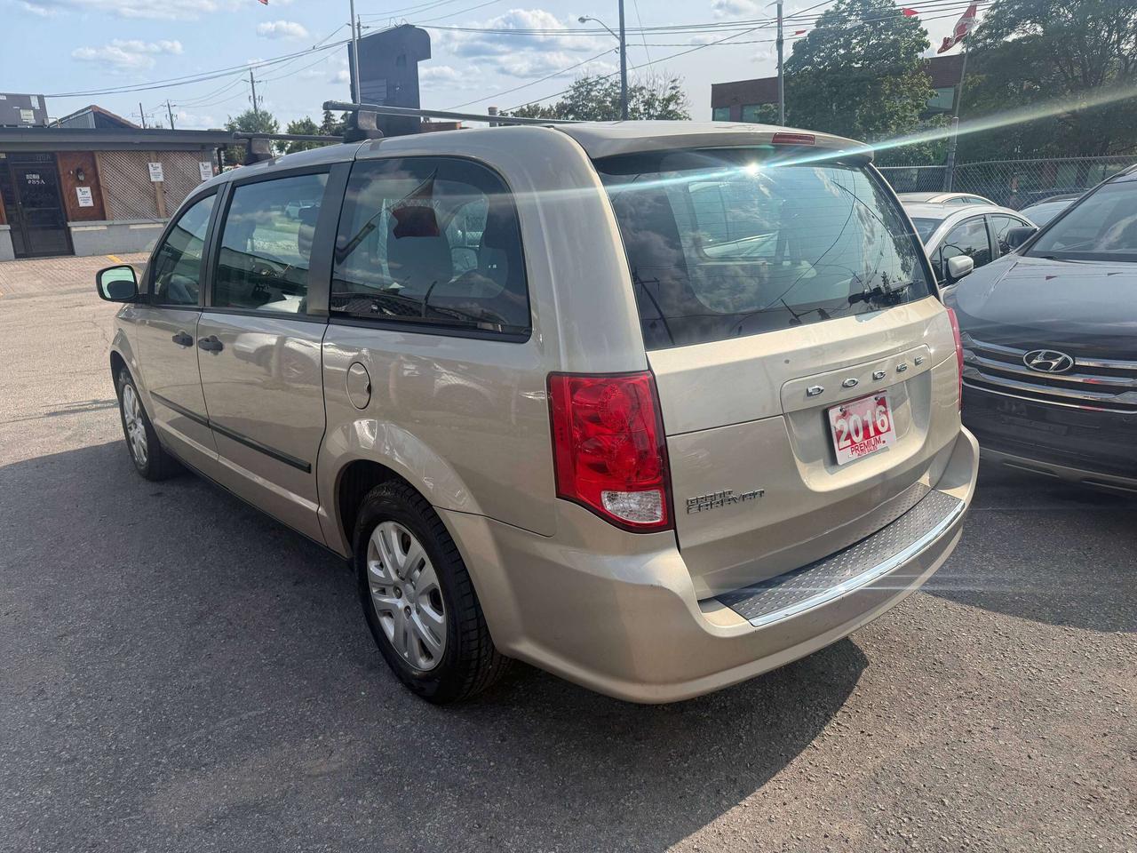 2016 Dodge Grand Caravan *** 3 YEAR WARRANTY INCLUDED *** Photo