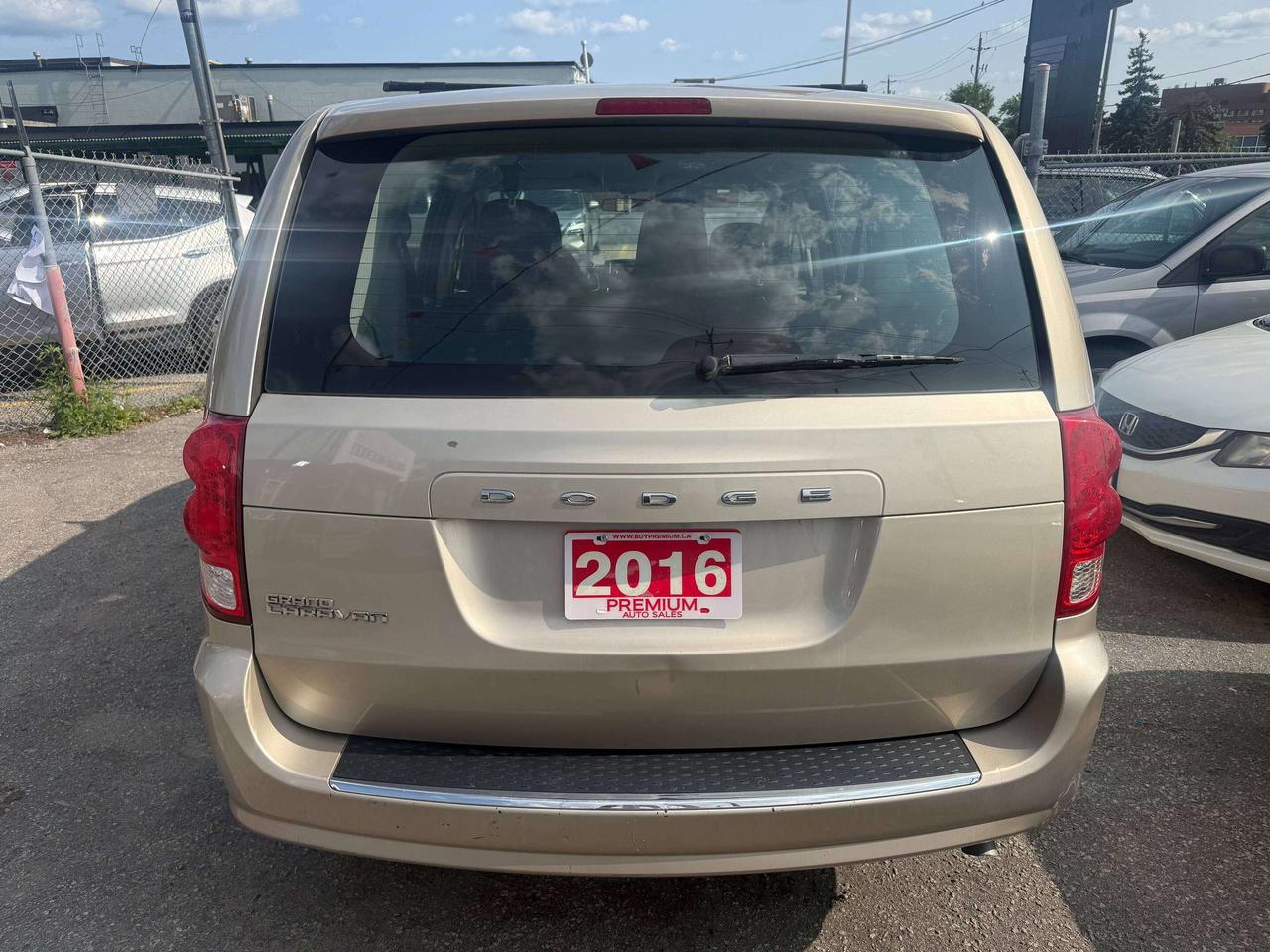 2016 Dodge Grand Caravan *** 3 YEAR WARRANTY INCLUDED *** Photo4